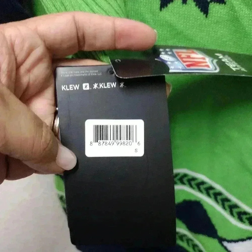 Seattle Seahawks‎ Ugly Christmas Sweater NFL Team Apparel Men's Size Small - Picture 5 of 5